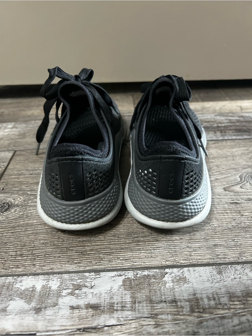 CROCS Black lite ride Lace-Up Athletic Sneakers - Picture 6 of 8